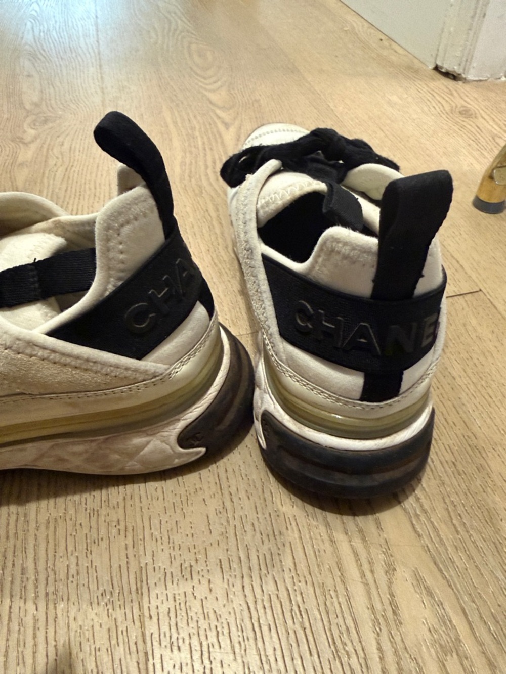 CHANEL White and Black Low-Top Lace-Up Sneakers - Picture 3 of 3